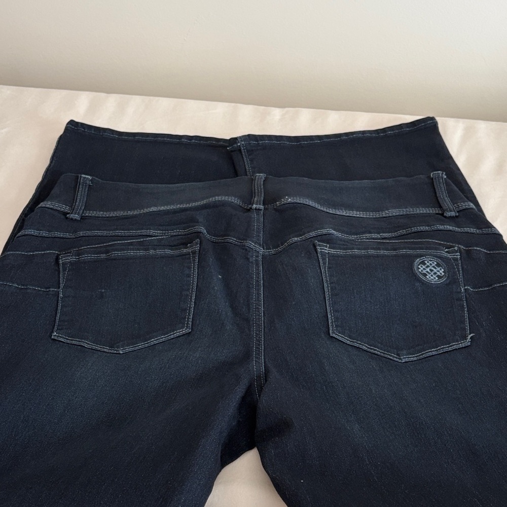 Laurie Felt Women's Midnight Blue Boot Cut Jeans - Picture 4 of 4